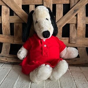 Vintage 1968 United Feature Syndicate SNOOPY Red night shirt Stuffed Plush (32)